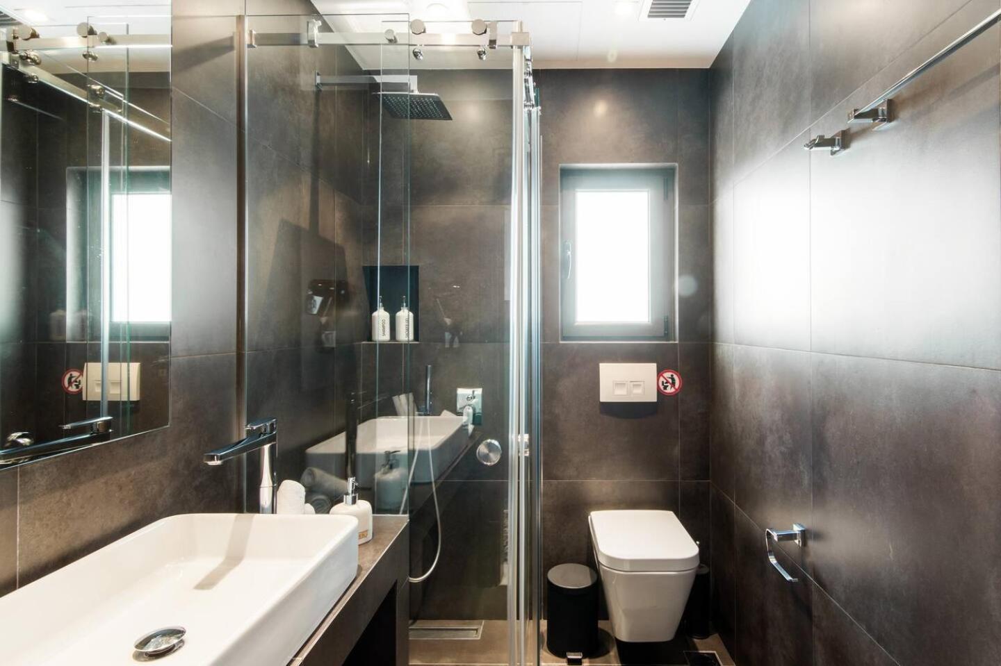 Ma Maison Nο 1, Penthouse, Acropolis And Lycabettus View, Ultra High Speed Internet 300 Mbps, 15' To Acropolis By Metro, 1' From Metro Station Athen Exterior foto