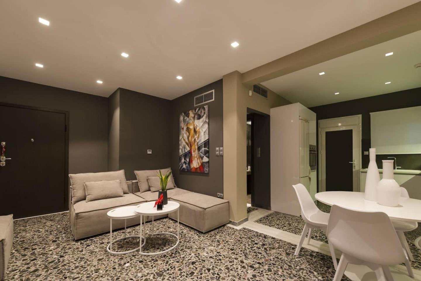 Ma Maison Nο 1, Penthouse, Acropolis And Lycabettus View, Ultra High Speed Internet 300 Mbps, 15' To Acropolis By Metro, 1' From Metro Station Athen Exterior foto
